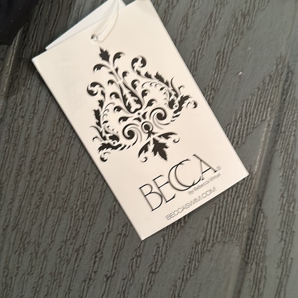 Becca One Piece Swimsuit- Brand New 🌴🏖🌴🌴🌴 - Picture 5 of 11